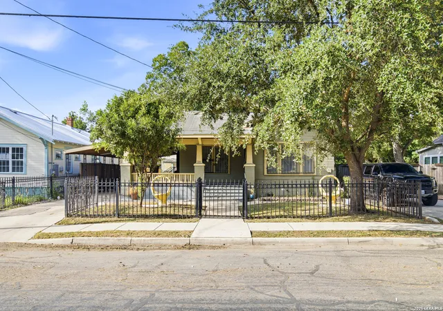 Photo 1 of Single family home for sale at 314 Devine St, San Antonio, TX 78210 | MLS# 2016050 | Listing updated on 2026-09-24