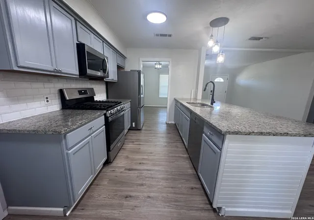 Single family home for sale at 303 Dry Holw Rd, La Vernia, TX 78121 | MLS# 2016081 | Listing updated on 2026-10-07
