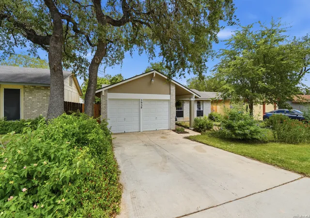 Photo 1 of Single family home for sale at 5938 Hidden Boulder St, San Antonio, TX 78250 | MLS# 2016084 | Listing updated on 2026-09-22