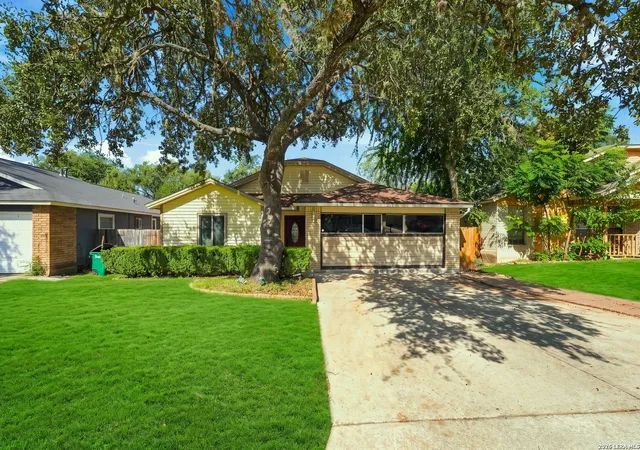 Photo 1 of Single family home for sale at 6203 Ridge Oak, San Antonio, TX 78250 | MLS# 2016087 | Listing updated on 2026-09-26