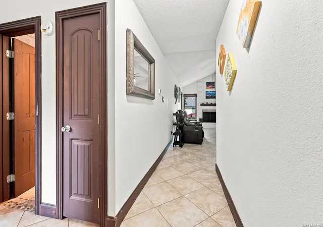 Photo 3 of Single family home for sale at 6203 Ridge Oak, San Antonio, TX 78250 | MLS# 2016087 | Listing updated on 2026-09-26