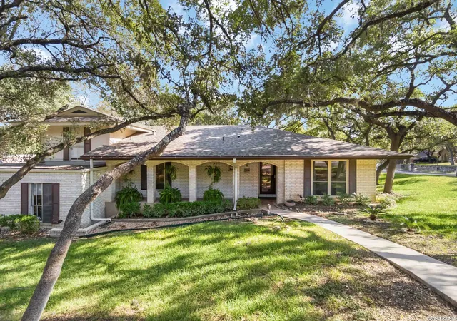Condo for sale at 3246 Castledale Dr #27, San Antonio, TX 78230 | MLS# 2016110