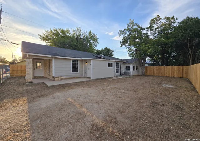 Photo 3 of Single family home for sale at 772 4th Street, Seguin, TX 78155 | MLS# 2016114 | Listing updated on 2026-10-05