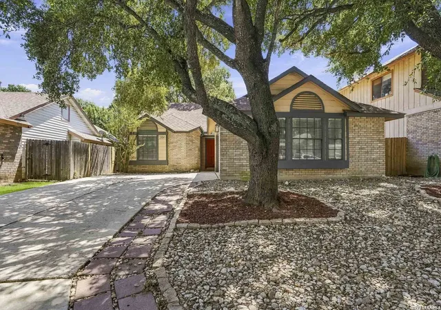 Photo 2 of Single family home for sale at 2106 River Holw Dr, San Antonio, TX 78232 | MLS# 2016126 | Listing updated on 2026-09-22