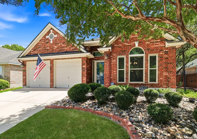 Photo 2 of Sale Pending at 1810 Indian Paint Brush Rd, San Antonio, TX 78232 | MLS# 2016128 | Listing updated on 2026-09-21