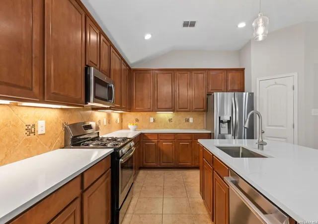 Photo 3 of Single family home for sale at 25043 Elwell Point, San Antonio, TX 78255 | MLS# 2016129 | Listing updated on 2026-10-09