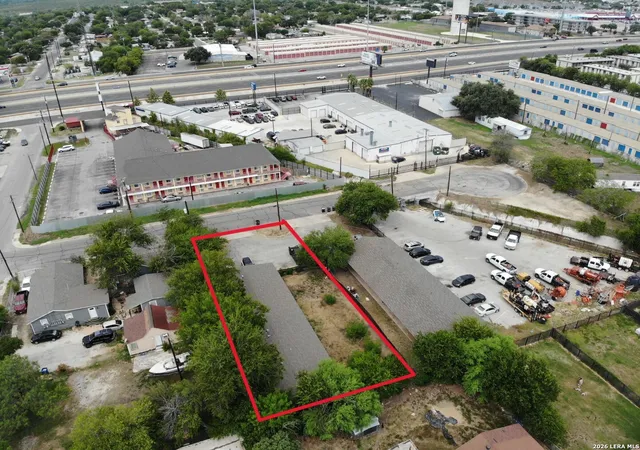 Photo 2 of Sale Pending at 520 Altitude Dr, San Antonio, TX 78227 | MLS# 2016147 | Listing updated on 2026-09-17