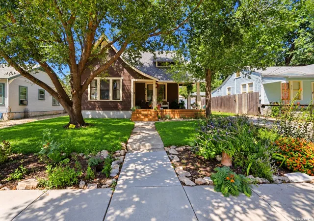 Photo 3 of Single family home for sale at 619 W Lullwood Ave, San Antonio, TX 78212 | MLS# 2016156 | Listing updated on 2026-09-23