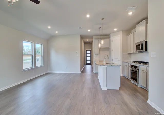 Sale Pending at 159 Laurel Hike, San Antonio, TX 78253 | MLS# 2016159 | Listing updated on 2026-10-09