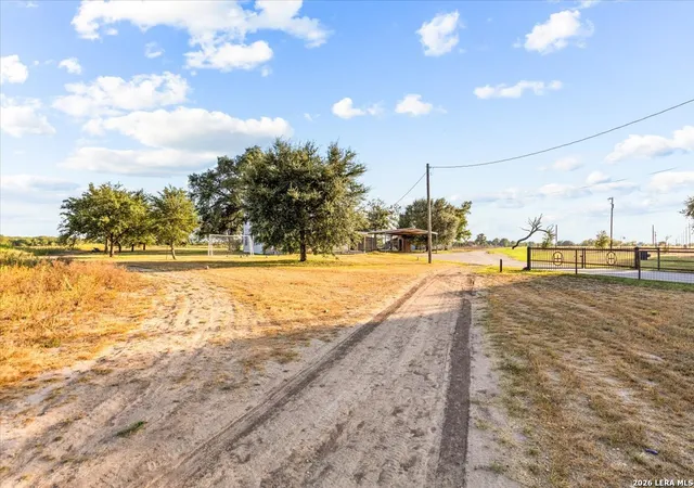 Photo 4 of Single family home for sale at 15080 Macdona Lacoste Rd, La Coste, TX 78039 | MLS# 2016168 | Listing updated on 2026-09-23