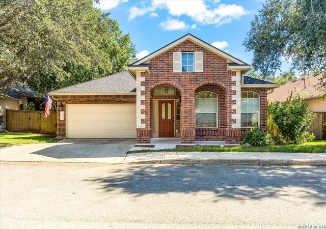 Photo 3 of Single family home for sale at 30 Amber Frst, Hollywood Park, TX 78232 | MLS# 2016177 | Listing updated on 2026-09-23