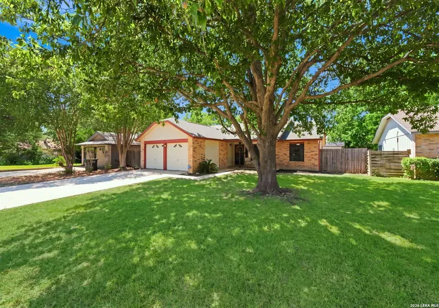 Photo 3 of Sale Pending at 392 Wagon Xing, Universal City, TX 78148 | MLS# 2016190 | Listing updated on 2026-09-29