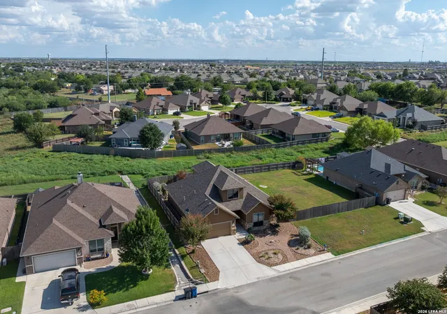 Photo 2 of Single family home for sale at 1635 Sun Bay Dr, New Braunfels, TX 78130 | MLS# 2016214 | Listing updated on 2026-10-05