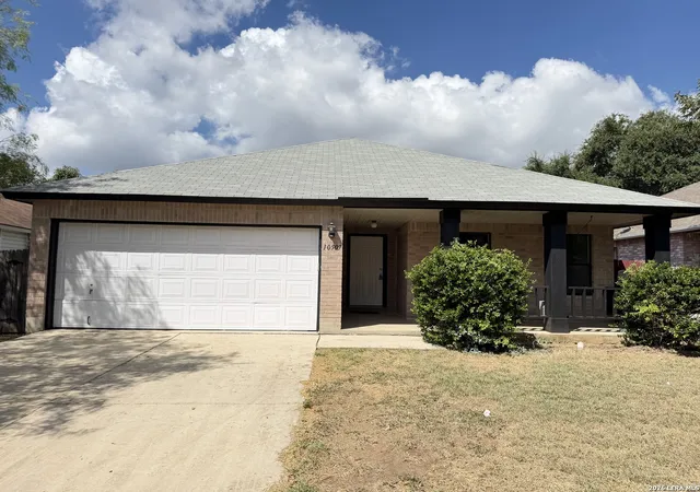 Photo 1 of Single family home for sale at 10507 Westfield Pl, San Antonio, TX 78240 | MLS# 2016231 | Listing updated on 2026-10-04
