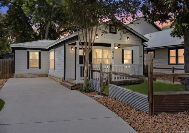 Photo 1 of Single family home for sale at 2018 Katy St, New Braunfels, TX 78130 | MLS# 2016232 | Listing updated on 2026-09-23