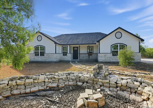 Photo 1 of Single family home for sale at 5769 Grand Lake Cir, Robstown, TX 78380 | MLS# 2016238 | Listing updated on 2026-09-23