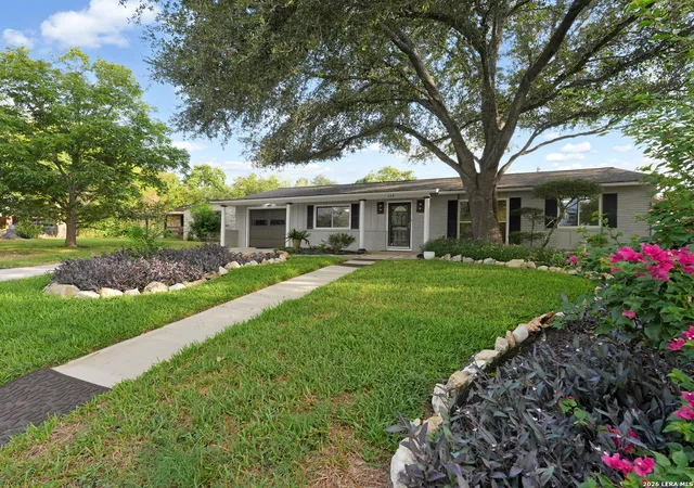 Photo 1 of Single family home for sale at 114 Parkview Dr, Universal City, TX 78148 | MLS# 2016243 | Listing updated on 2026-09-23