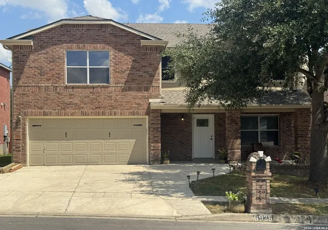 Photo 1 of Single family home for sale at 6935 Elmwood Crst, Live Oak, TX 78233 | MLS# 2016244 | Listing updated on 2026-09-23
