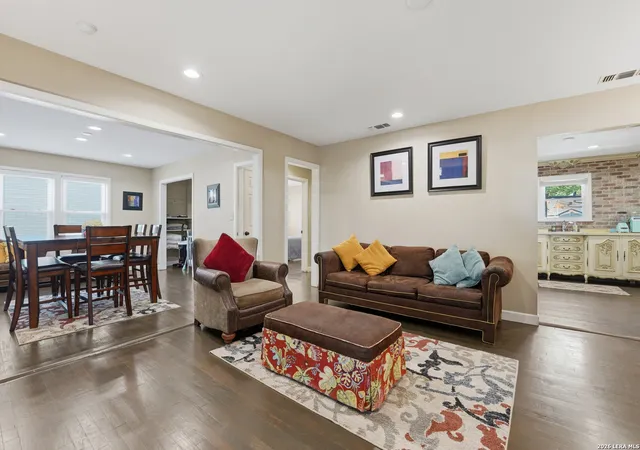 Photo 1 of Single family home for sale at 1236 S Academy Ave, New Braunfels, TX 78130 | MLS# 2016262 | Listing updated on 2026-09-24