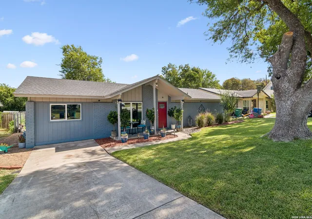 Photo 1 of Single family home for sale at 3331 Deer Crk, San Antonio, TX 78230 | MLS# 2016291 | Listing updated on 2026-09-28