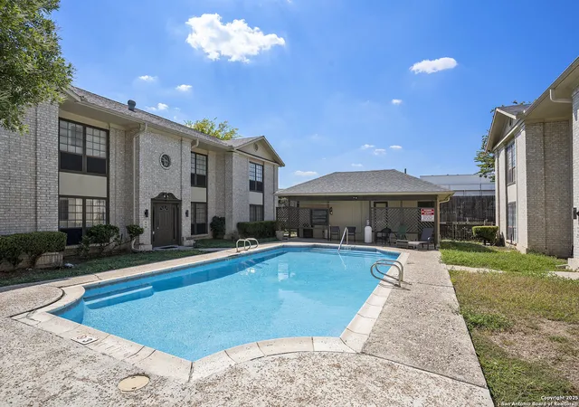 Photo 1 of Condo for sale at 165 W Rampart #507, San Antonio, TX 78216 | MLS# 2016307 | Listing updated on 2026-09-24