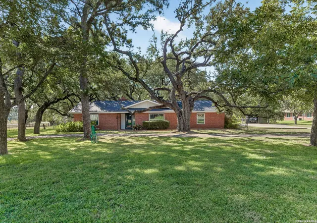 Photo 1 of Single family home for sale at 1205 Yellowstone St, Pleasanton, TX 78064 | MLS# 2016318 | Listing updated on 2026-09-24
