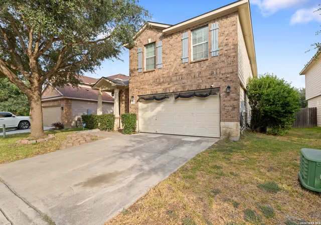 Photo 3 of Single family home for sale at 324 Wagon Wheel Way, Cibolo, TX 78108 | MLS# 2016323 | Listing updated on 2026-09-24