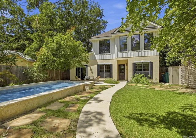 Photo 1 of Single family home for sale at 404 Ogrady St, Boerne, TX 78006 | MLS# 2016342 | Listing updated on 2026-09-25
