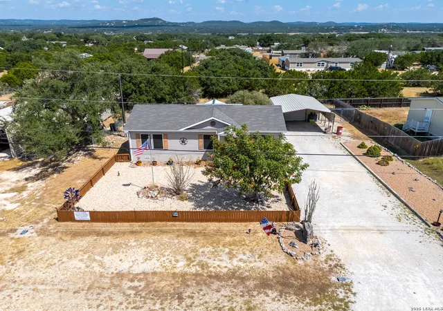 Photo 4 of Single family home for sale at 327 Prairie 1509, Bandera, TX 78003 | MLS# 2016350 | Listing updated on 2026-09-25