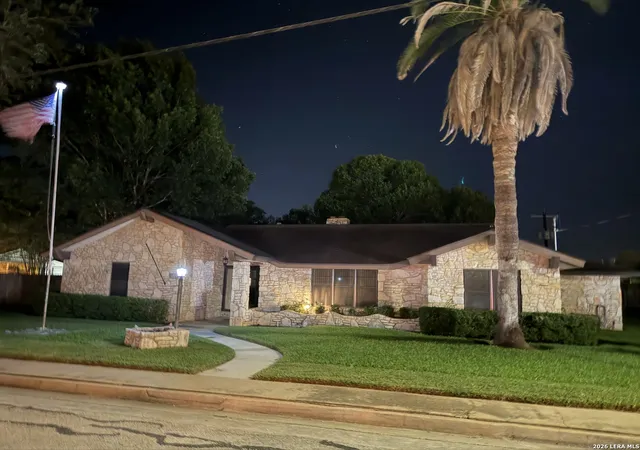Photo 2 of Single family home for sale at 212 South 4th, Stockdale, TX 78160 | MLS# 2016363 | Listing updated on 2026-10-08