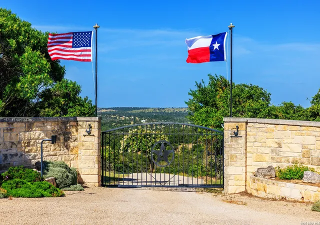 Photo 2 of Single family home for sale at 238 Scenic Vista Dr, Fredericksburg, TX 78624 | MLS# 2016372 | Listing updated on 2026-09-25
