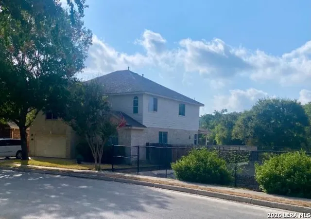 Photo 2 of Single family home for sale at 8206 Piney Wood Run, San Antonio, TX 78255 | MLS# 2016375 | Listing updated on 2026-09-25
