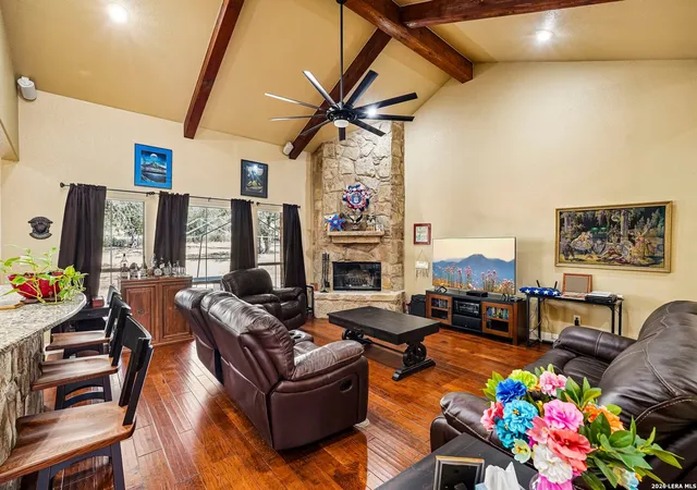 Photo 3 of Single family home for sale at 129 Hidden Forest Dr, La Vernia, TX 78121 | MLS# 2016379 | Listing updated on 2026-09-25
