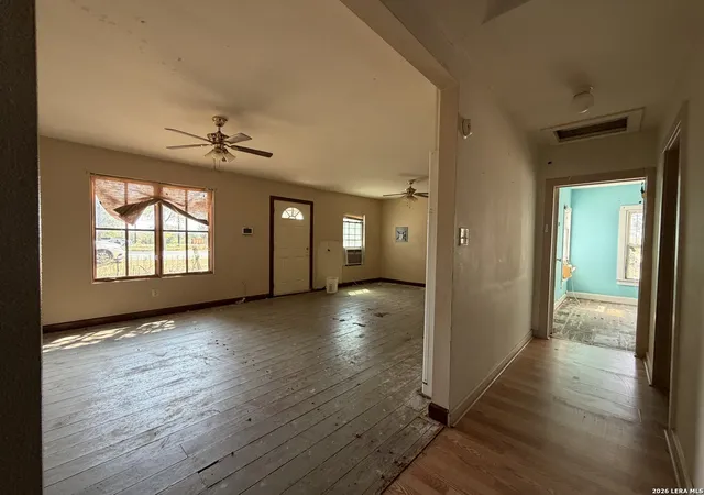 Photo 3 of Single family home for sale at 19391 Fm 471 S, Natalia, TX 78059 | MLS# 2016404 | Listing updated on 2026-09-25