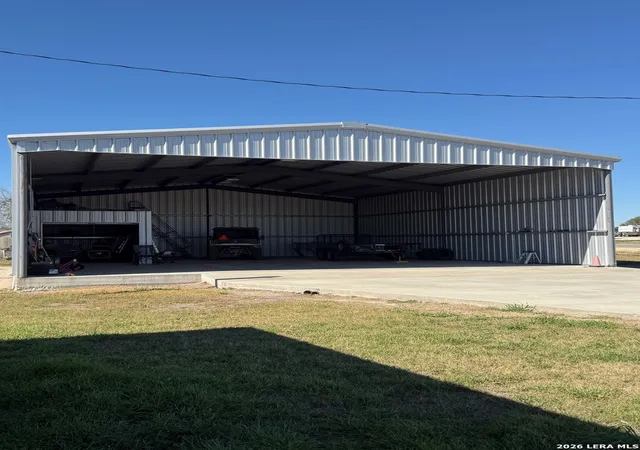 Photo 3 of Sale Pending at 226 County Rd 300, Karnes City, TX 78118 | MLS# 2016457 | Listing updated on 2026-10-13