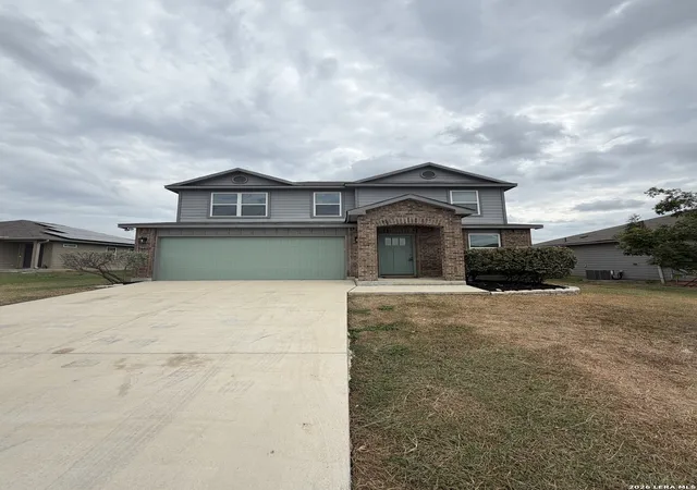 Photo 1 of Single family home for sale at 14422 Rockhouse Rd, Elmendorf, TX 78112 | MLS# 2016461 | Listing updated on 2026-09-25