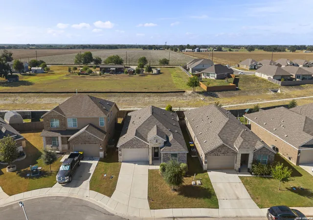Photo 1 of Single family home for sale at 5943 Corsicana Cv, Seguin, TX 78155 | MLS# 2016462 | Listing updated on 2026-09-25