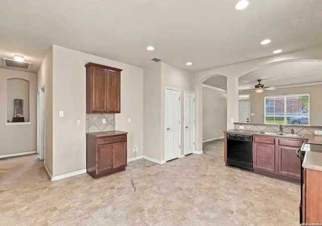 Photo 4 of Sale Pending at 5307 Caraway Bnd, Leon Valley, TX 78238 | MLS# 2016472 | Listing updated on 2026-09-21