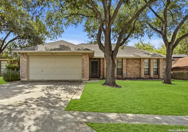 Photo 2 of Sale Pending at 7808 Forest Path, Live Oak, TX 78233 | MLS# 2016507 | Listing updated on 2026-10-07