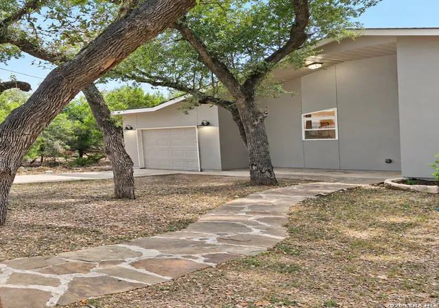 Photo 2 of Single family home for sale at 1454 Bob White Dr, Spring Branch, TX 78070 | MLS# 2016530 | Listing updated on 2026-09-25