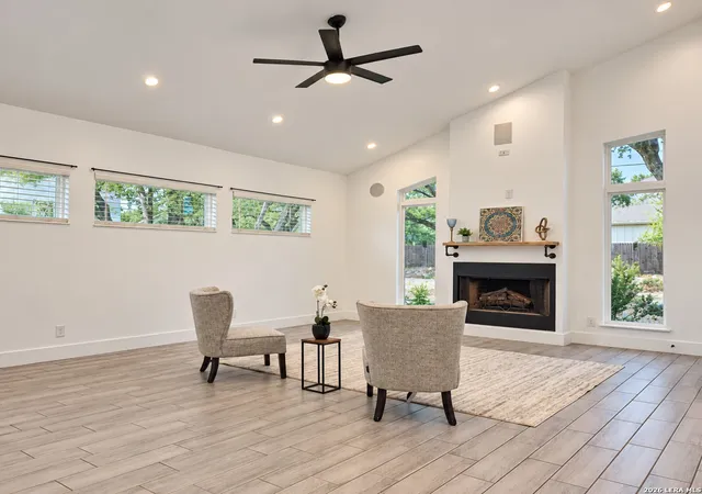 Photo 3 of Single family home for sale at 1454 Bob White Dr, Spring Branch, TX 78070 | MLS# 2016530 | Listing updated on 2026-09-25