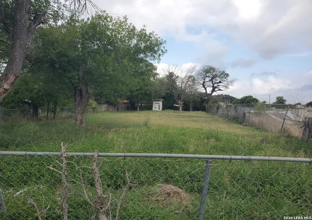Land for sale at 1915 N Hamilton St, San Antonio, TX 78201 | MLS# 2016533