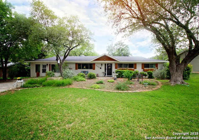 Photo 2 of Single family home for sale at 113 Adobe Dr, Castle Hills, TX 78213 | MLS# 2016551 | Listing updated on 2026-10-28