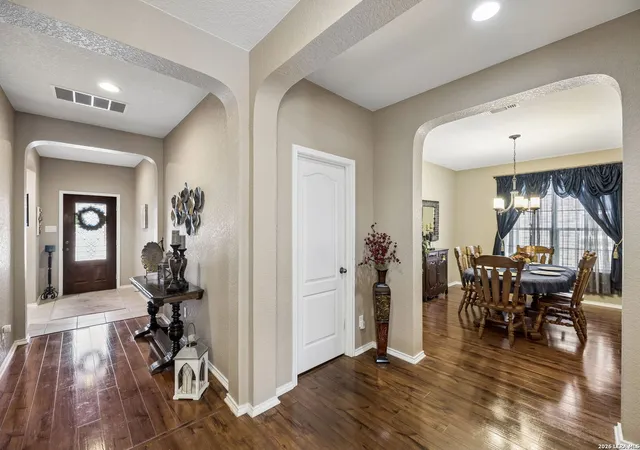 Photo 3 of Single family home for sale at 20214 Silver Strm, San Antonio, TX 78259 | MLS# 2016557 | Listing updated on 2026-09-25