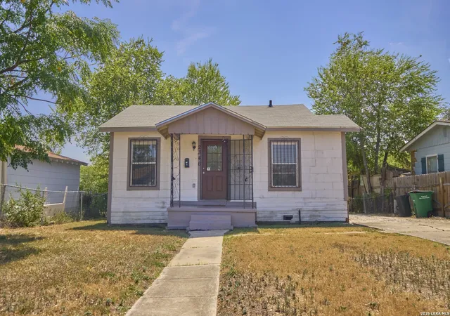 Photo 2 of Single family home for sale at 2346 Burnet St, San Antonio, TX 78202 | MLS# 2016563 | Listing updated on 2026-09-23