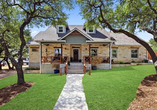 Photo 2 of Single family home for sale at 230 Oak Country, Helotes, TX 78023 | MLS# 2016564 | Listing updated on 2026-09-25