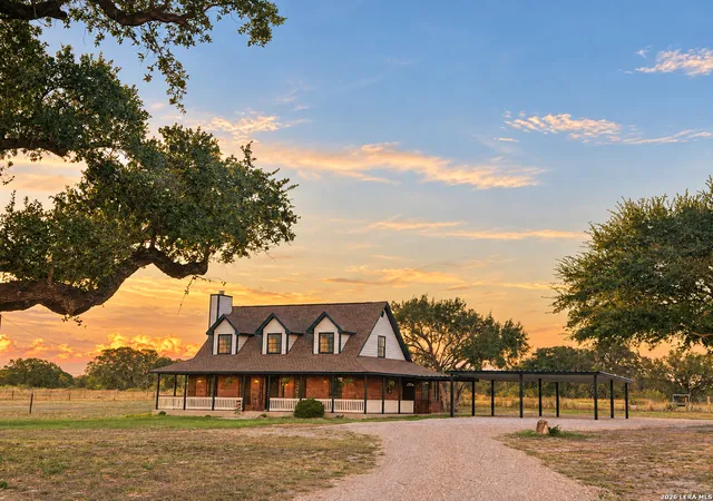 Photo 1 of Single family home for sale at 106 Eagle Crk Ranch Blvd, Floresville, TX 78114 | MLS# 2016579 | Listing updated on 2026-09-25