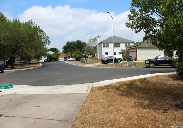 Photo 2 of Single family home for sale at 1153 Overlook Way, San Marcos, TX 78666 | MLS# 2016746 | Listing updated on 2026-09-26
