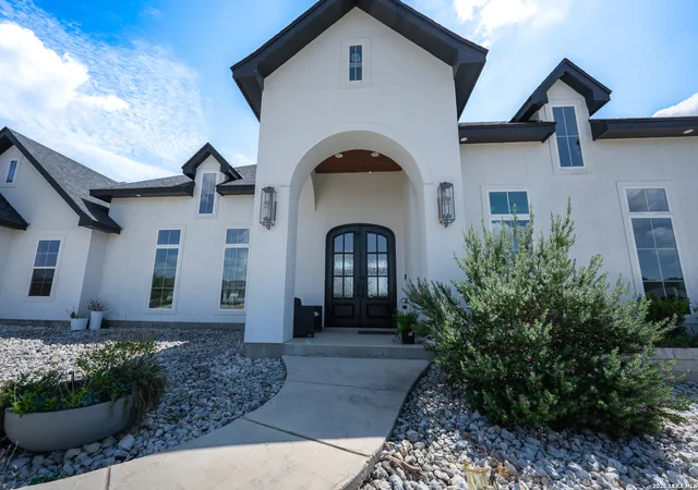 Photo 2 of Single family home for sale at 1112 Morning Gln, Spring Branch, TX 78070 | MLS# 2016760 | Listing updated on 2026-09-20