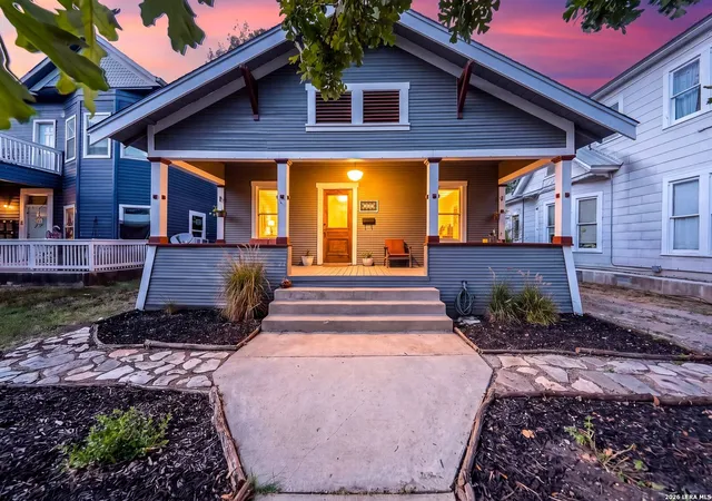 Photo 1 of Single family home for sale at 307 Florida St, San Antonio, TX 78210 | MLS# 2016786 | Listing updated on 2026-09-26